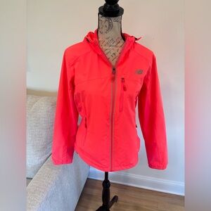 New Balance women's full-zip athletic windbreaker jacket size medium